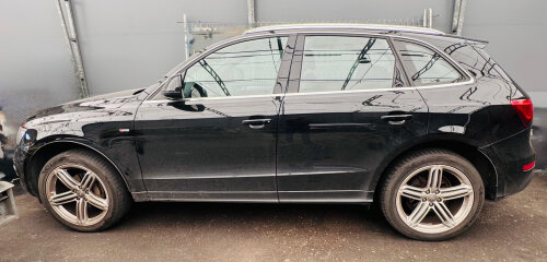 Fahrzeug Seitenansicht.jpg